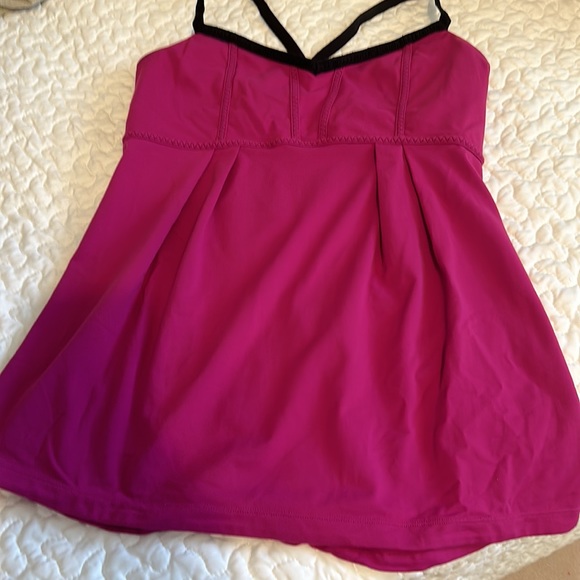 Lululemon tank - Picture 3 of 7